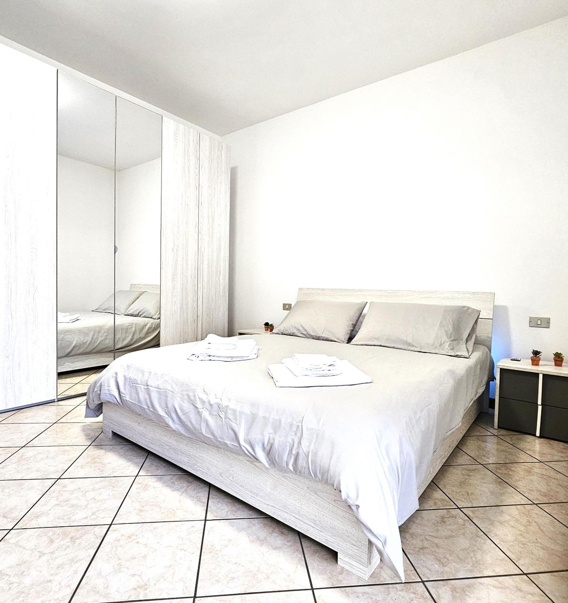 Appartamento Moderno Gallarate Exterior photo
